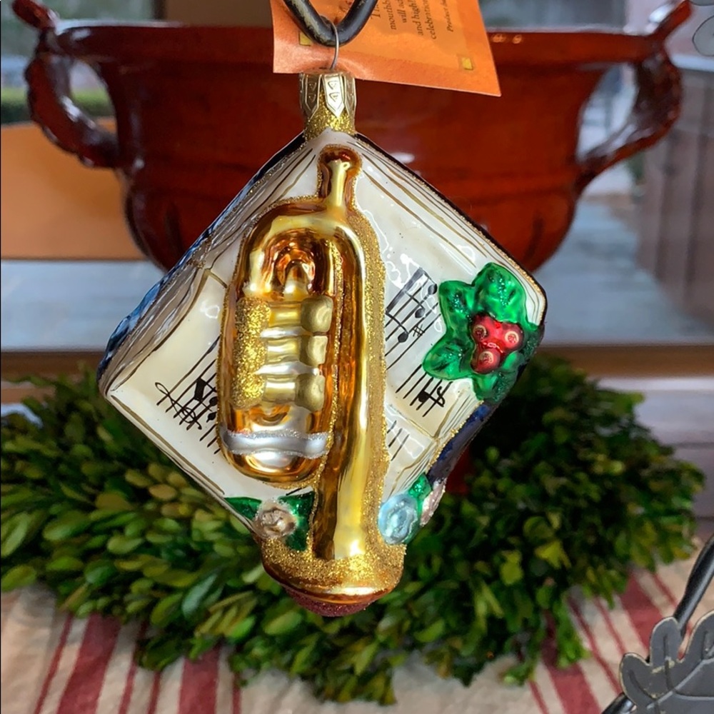 SALE!!!  Collectible Glass Ornament